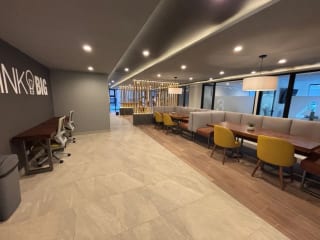 Apartamento en Renta en Essenza, zona 13, Guatemala — Apartamento en Alquiler en Zona 13, Guatemala, Ciudad — miniatura 3 de 13