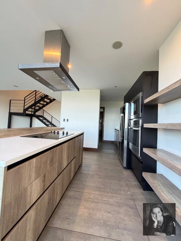 Apartamento de 2 Niveles con Vista Espectacular – Zen Cayalá, Zona 16 - 1