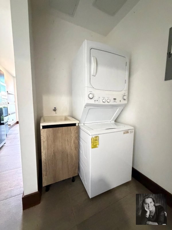 Apartamento de 2 Niveles con Vista Espectacular – Zen Cayalá, Zona 16 - 10