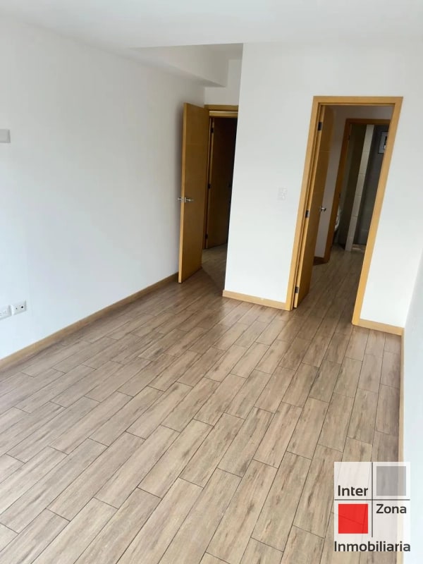 Venta de apartamento de dos habitaciones, Zona 10 - 5