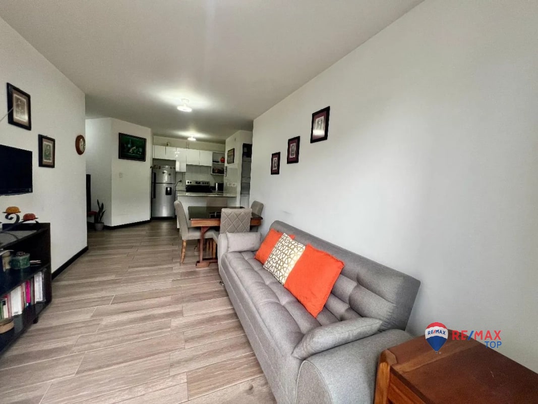 ZONA 11, APARTAMENTO EN 1ER. NIVEL 3 DORMITORIO / EDIFICIO VIRO - 11