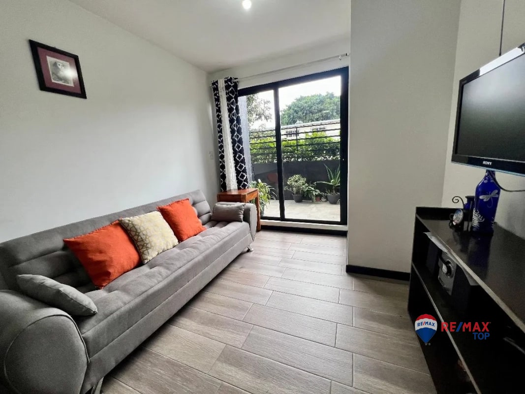 ZONA 11, APARTAMENTO EN 1ER. NIVEL 3 DORMITORIO / EDIFICIO VIRO - 8