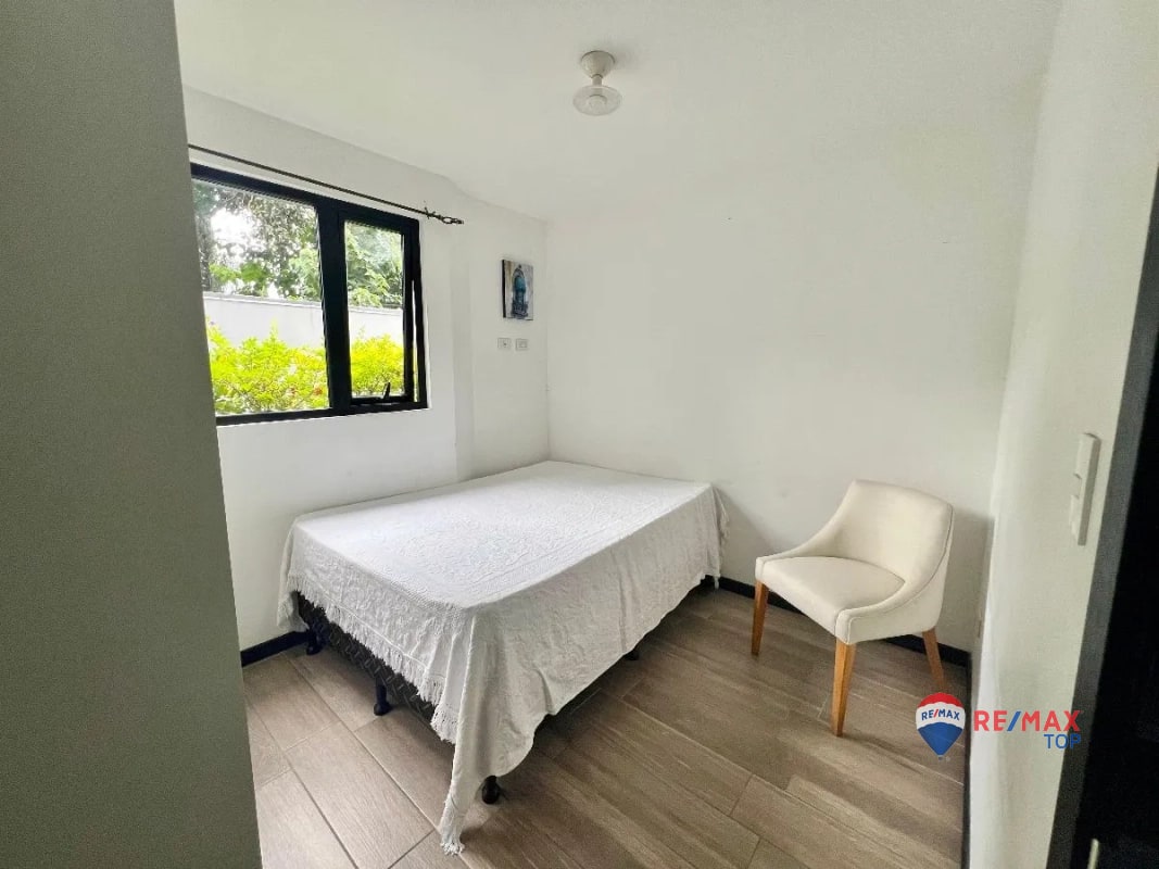 ZONA 11, APARTAMENTO EN 1ER. NIVEL 3 DORMITORIO / EDIFICIO VIRO - 5