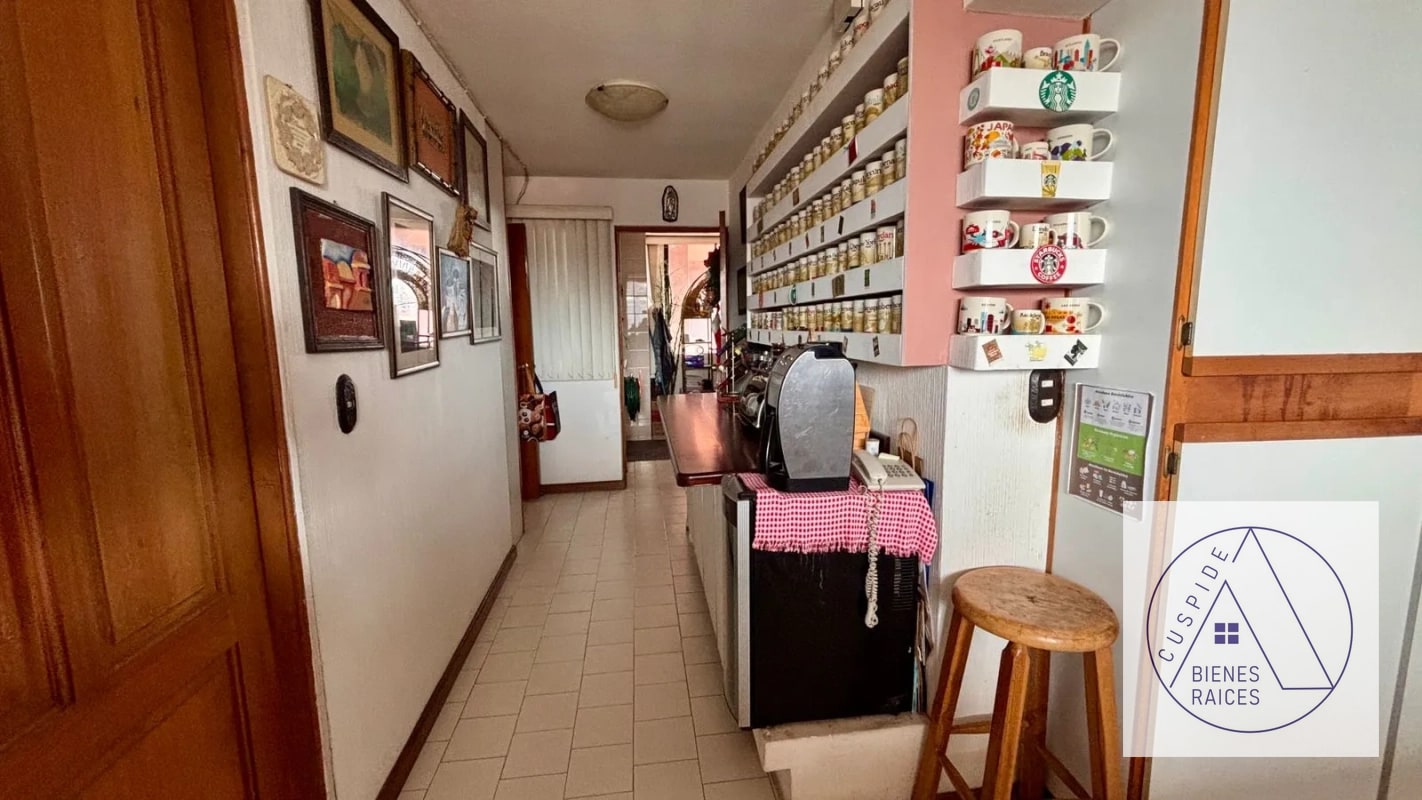 Zona 10 Se vende Apartamento en Vía Maris - 1