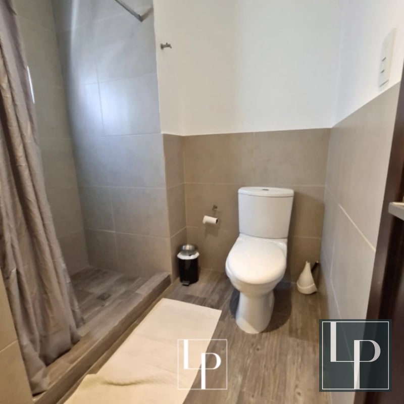 Apartamento en venta en Lirios de Cayalá (2 parqueos + bodega)) - 2