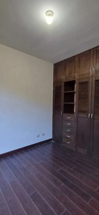 Apartamento en Renta en Carretera a El Salvador — Apartamento en Alquiler en Carretera a El Salvador, Guatemala, Ciudad — miniatura 7 de 17