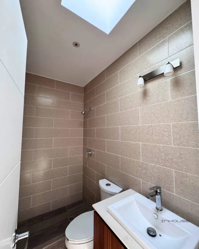 APARTAMENTO EN RENTA EN ZONA 16, HACIENDA REAL PARA ESTRENAR - 10