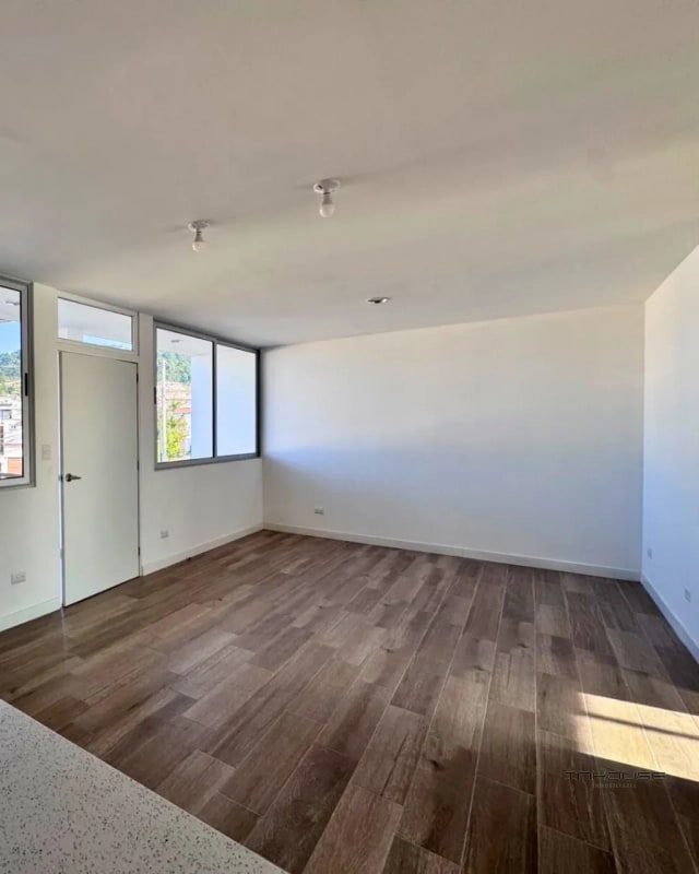 APARTAMENTO EN RENTA EN ZONA 16, HACIENDA REAL PARA ESTRENAR - 4