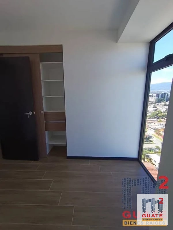 Apartamento en Venta, Zona 11 - 3