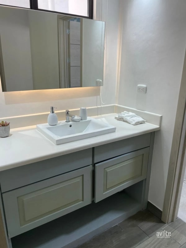 Villas Los cabos, Monterrico. Amplio tipo villa ideal para inversionista. $220,000 - 2