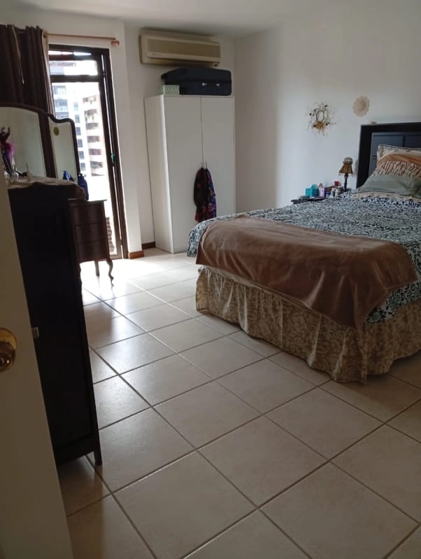 Apartamento en renta zona 10 — Apartamento en Alquiler en Zona 10, Guatemala, Ciudad — foto 5 de 17