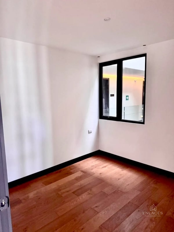 Zona 11 • Apartamento en Renta • Villa Mariscal - 6