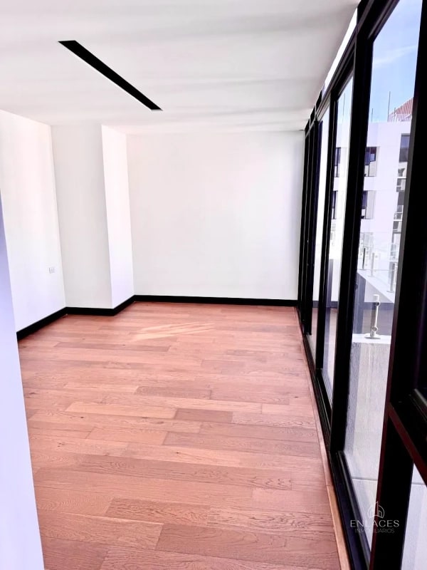 Zona 11 • Apartamento en Renta • Villa Mariscal - 4