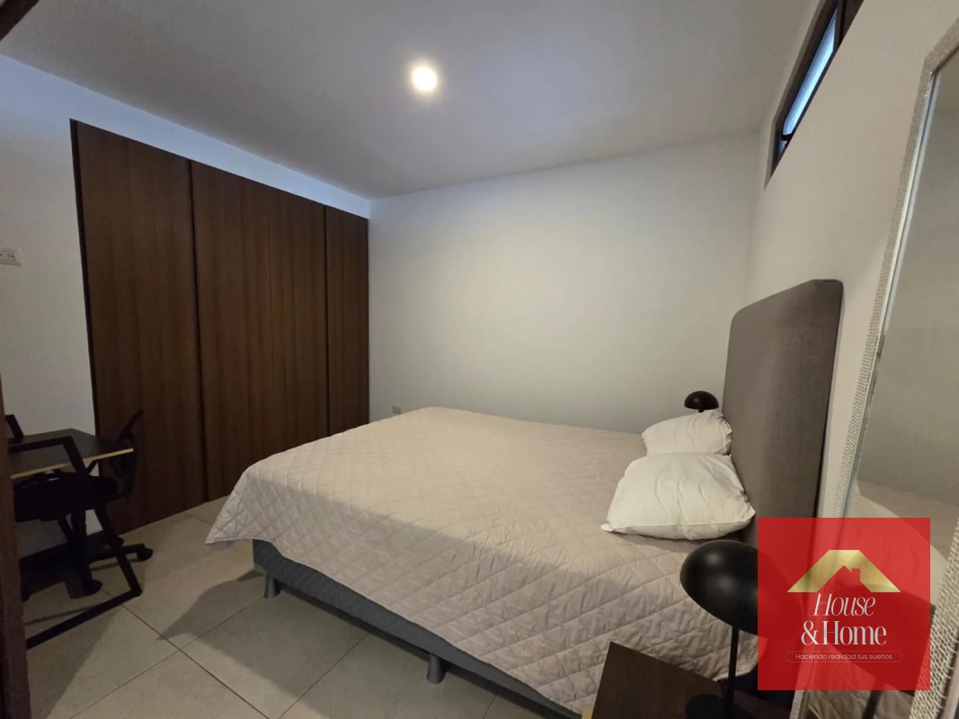Apartamento en venta zona 10- 1 hab - 12