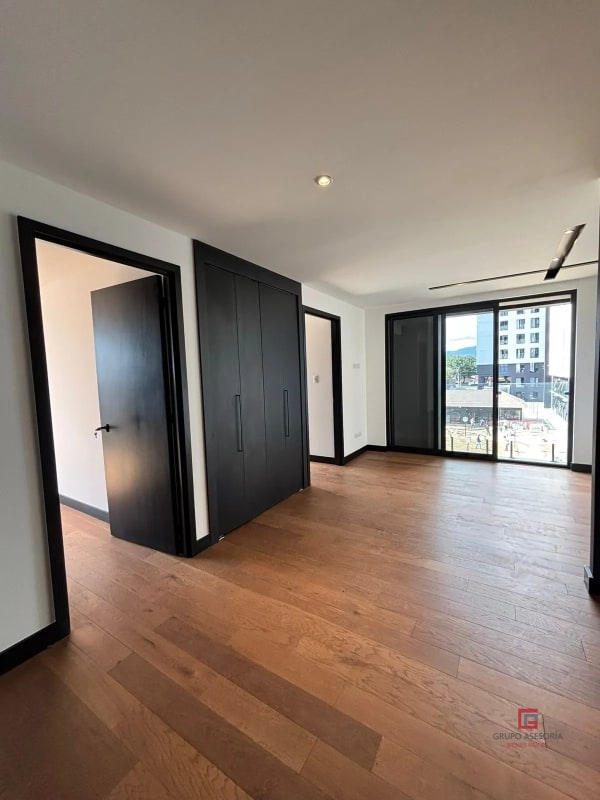 Moderno apartamento en venta en Villa Mariscal zona 11 - 11