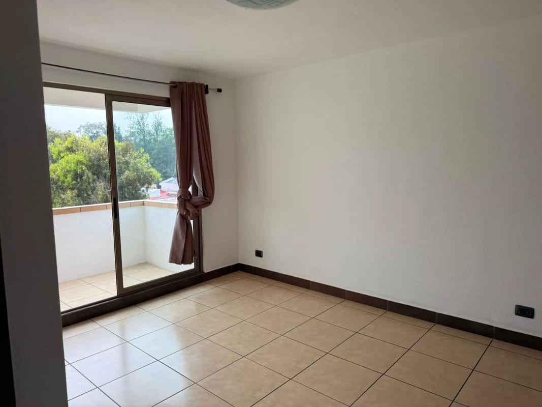 BONITO APARTAMENTO EN VENTA EN JARDINES DE LAS CHARCAS ZONA 11 (copia) — Apartamento en Venta en Jardines de Las Charcas, Zona 11, Guatemala, Ciudad — foto 6 de 6