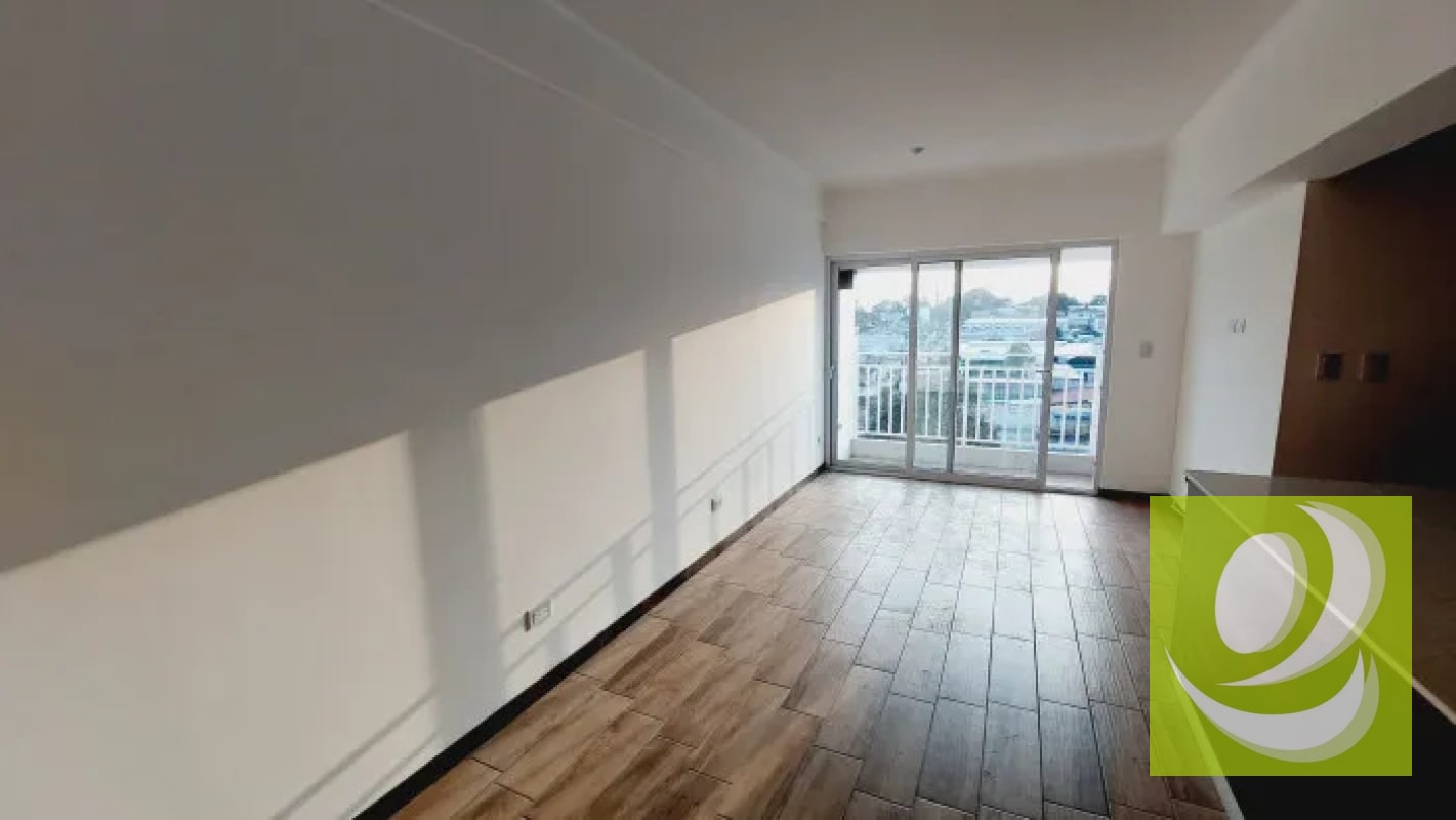 VENDO APARTAMENTO IDEAL PARA INVERSIONISTA ZONA 13 - 11