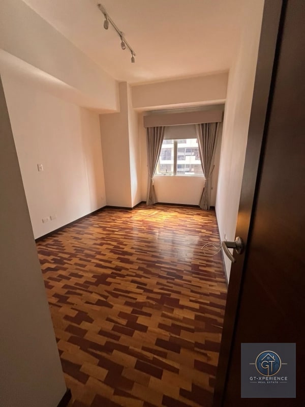 Lindo apartamento en venta o renta, en edificio Torre Quattro, zona 14 - 3