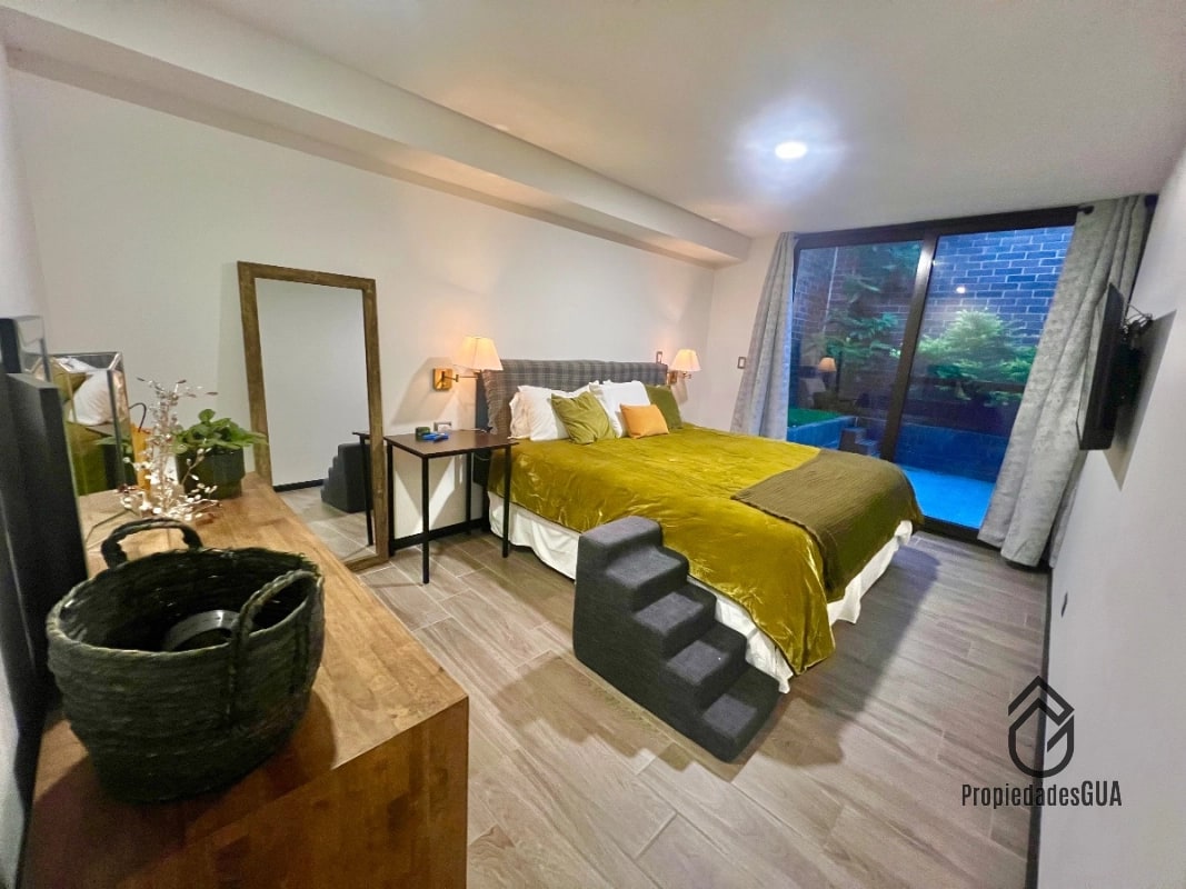 Apartamento con terraza y jardin 4 hab - 13