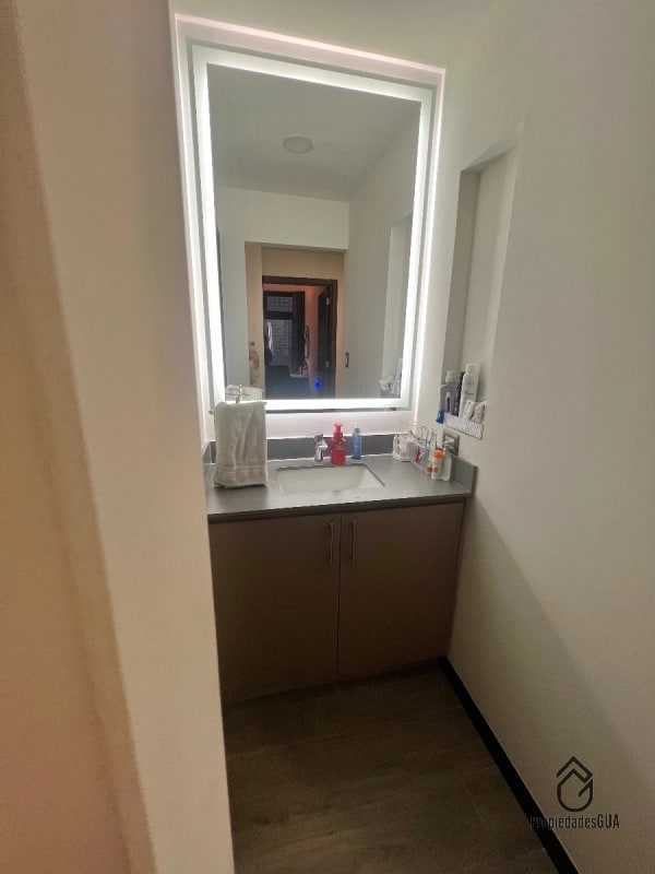 Apartamento con terraza y jardin 4 hab - 10