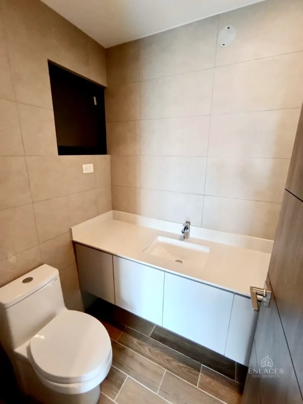 Zona 14 • Apartamento en Renta • Edificio Parque 14 - 14