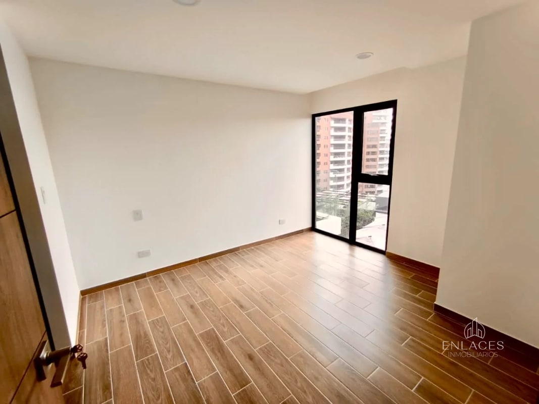 Zona 14 • Apartamento en Renta • Edificio Parque 14 - 13