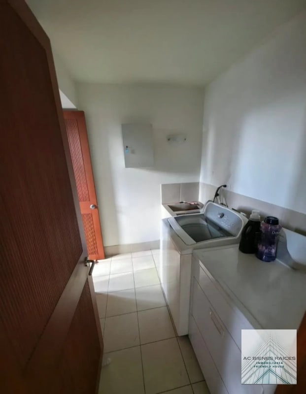 CASA MARGARITA APTO DISPONIBLE EN RENTA PARA 1 DE ABRIL - 12