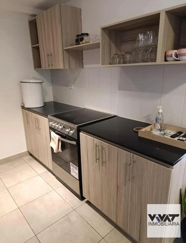 APARTAMENTO EN RENTA EN EDIFICIO MODRA ZONA 4 - 4