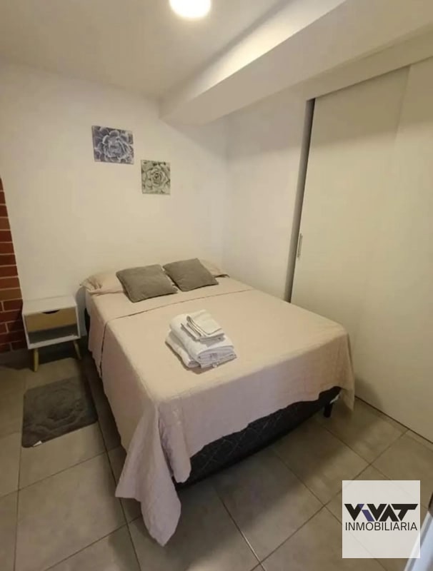 APARTAMENTO EN RENTA EN EDIFICIO MODRA ZONA 4 - 3