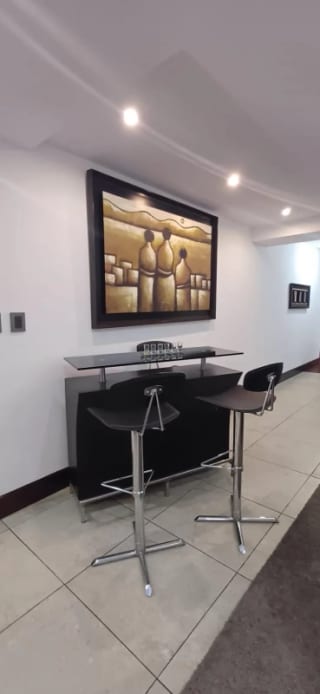 Apartamento amueblado en renta o venta en zona 10 — Apartamento en Alquiler en Zona 10, Guatemala, Ciudad — miniatura 14 de 16