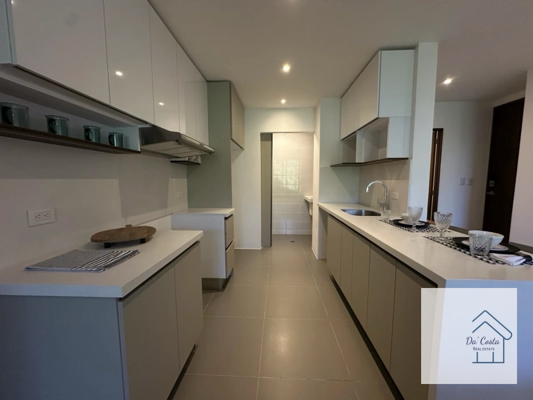Apartamento en Venta Amueblado zona 13 - 5