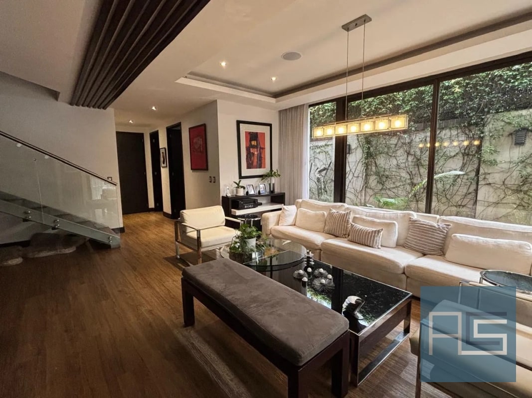 Moderno y amplio apartamento de 2 niveles, 4 hab. con jardín y 3 parqueos en Venta - 14