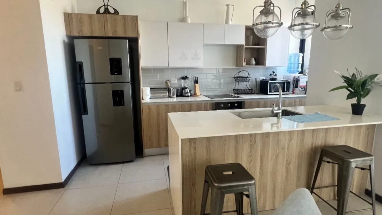 Apartamento Amueblado y Equipado MIRA zona 10 — Apartamento en Alquiler en Mira, Zona 10, Guatemala, Ciudad — foto 16 de 16