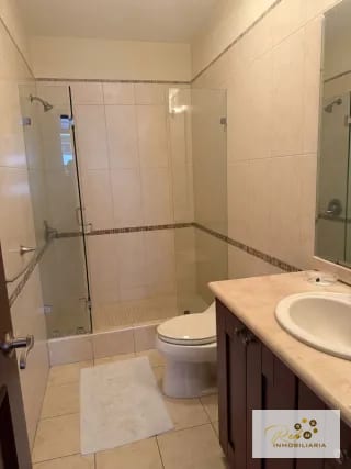 VENTA- APARTAMENTO - CASA RIALTO ZONA 14 — Apartamento en Venta en Zona 14, Guatemala, Ciudad — miniatura 2 de 10