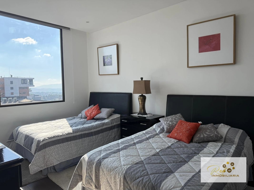 VENTA-APARTAMENTO ECHO TORRE I, ZONA 14. - 11