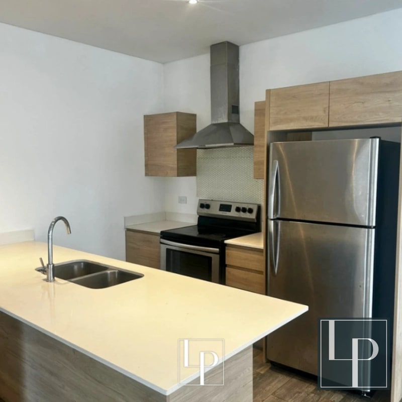 Apartamento en Renta en Lirios de Cayalá - 1
