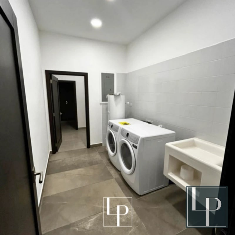 Apartamento en renta en Olmos de Cayalá - 8