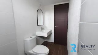 VENDO Apartamento Senderos, Zona 16 — Apartamento en Venta en senderos, Zona 16, Guatemala, Ciudad — miniatura 8 de 11