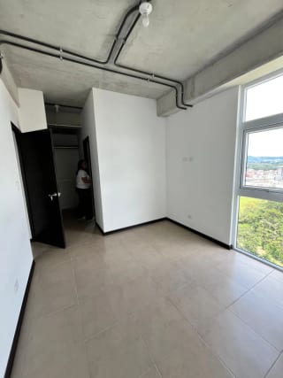 Apartamento en renta para estrenar! En Bulevar El Naranjo — Apartamento en Alquiler en Bosques de San Nicolás, Zona 4 Mixco, Guatemala, Ciudad — miniatura 8 de 10