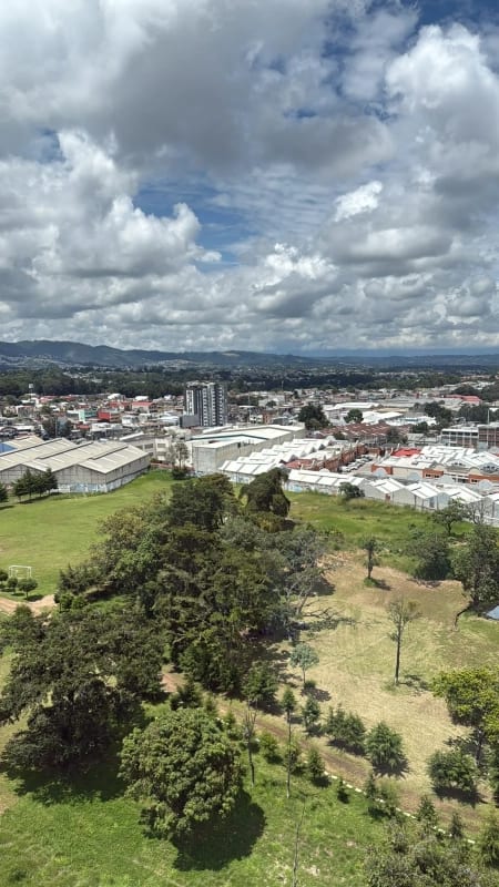 Apartamento en renta para estrenar! En Bulevar El Naranjo — Apartamento en Alquiler en Bosques de San Nicolás, Zona 4 Mixco, Guatemala, Ciudad — foto 3 de 10