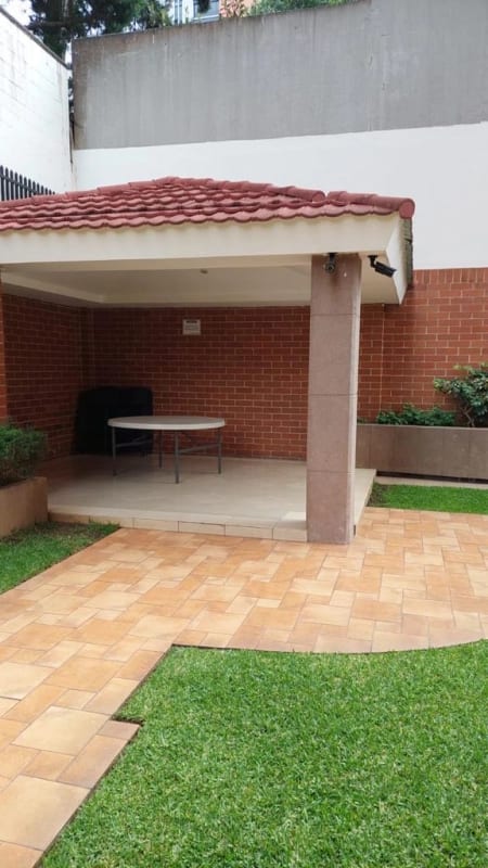 Apartamento amueblado en renta en zona 14 — Apartamento en Alquiler en Zona 14, Guatemala, Ciudad — foto 8 de 17