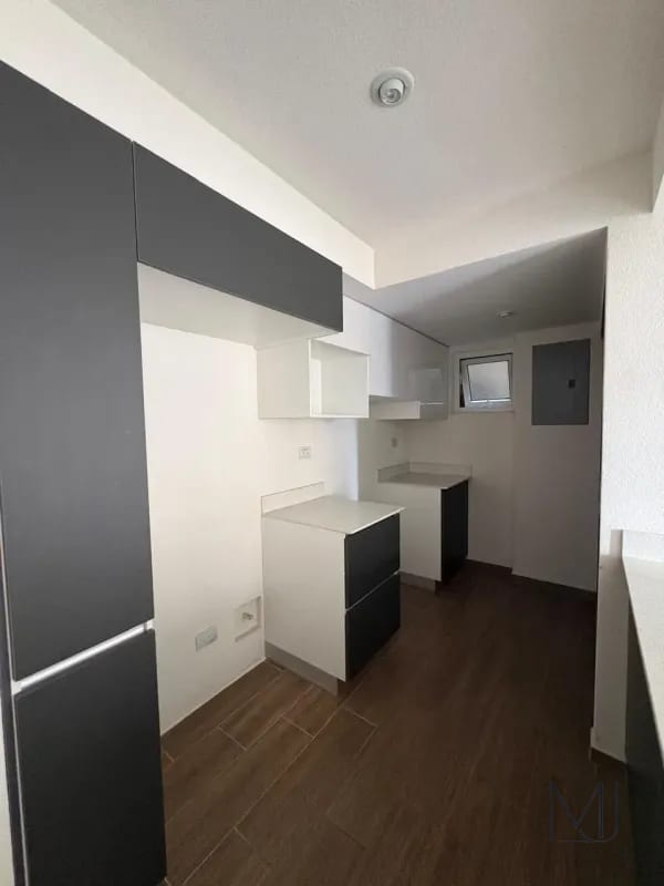 Apartamento en Venta | Edificio Parque Mateo | Zona 7 | 1 habitación • Ideal para inversión — Apartamento en Venta en Parque Mateo, Zona 7, Guatemala, Ciudad — foto 1 de 10