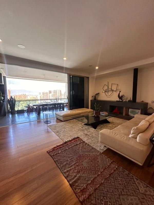exclusivo PH en zona 10 en venta — Apartamento en Venta en Zona 10, Guatemala, Ciudad — foto 1 de 16