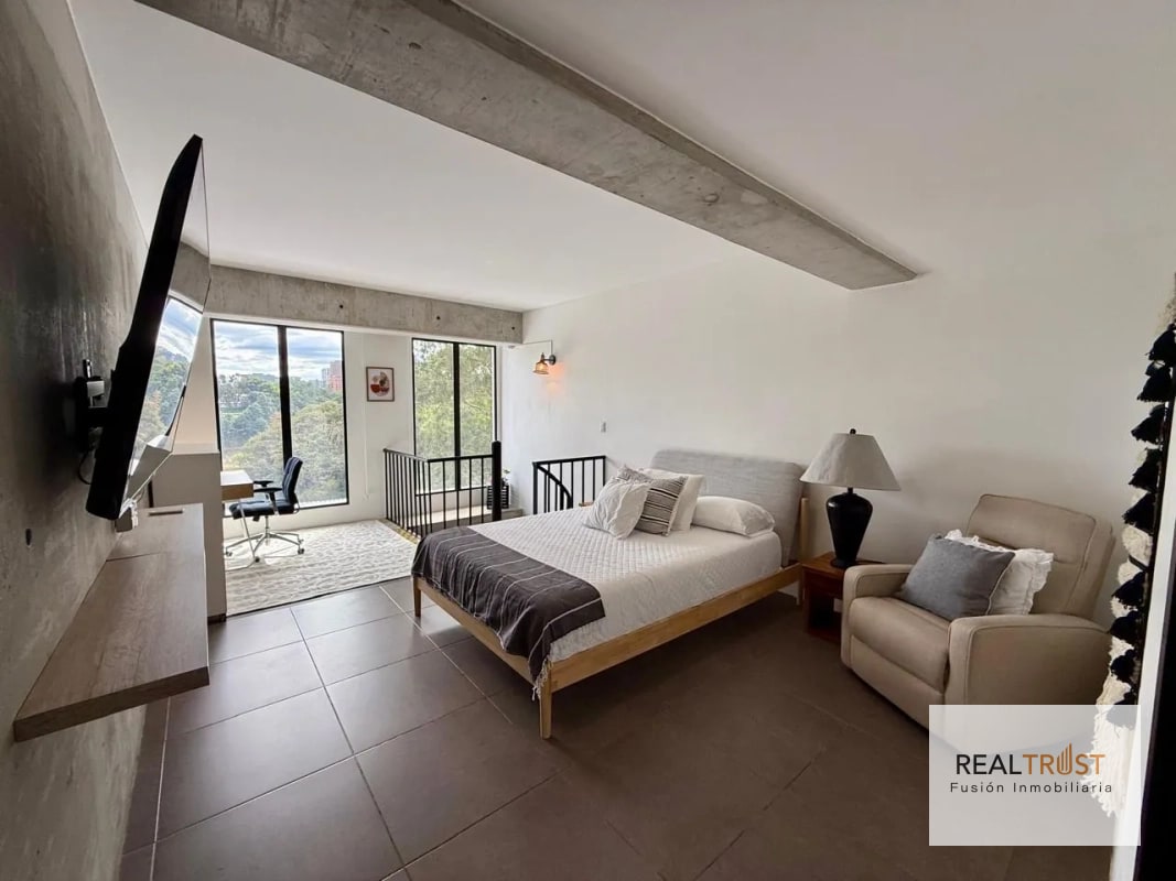Rento apartamento tipo loft de una habitación en zona 10 - 11