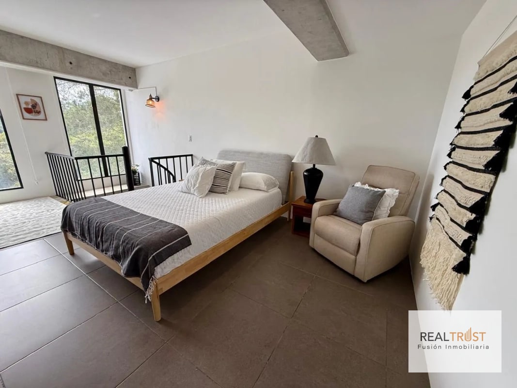 Rento apartamento tipo loft de una habitación en zona 10 - 9
