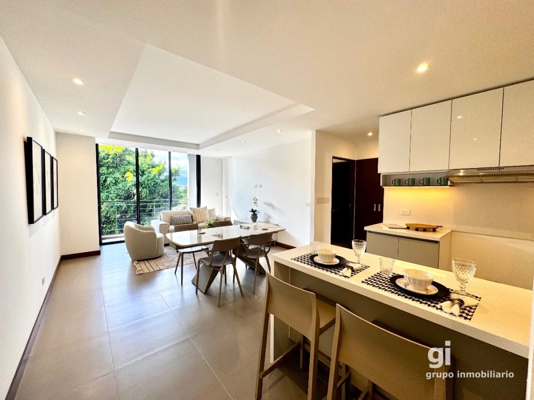 Apartamento de 2 dormitorios en venta en zona 13 - 15