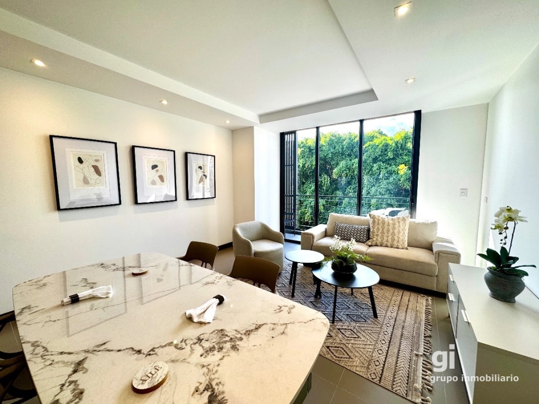 Apartamento de 2 dormitorios en venta en zona 13 - 14