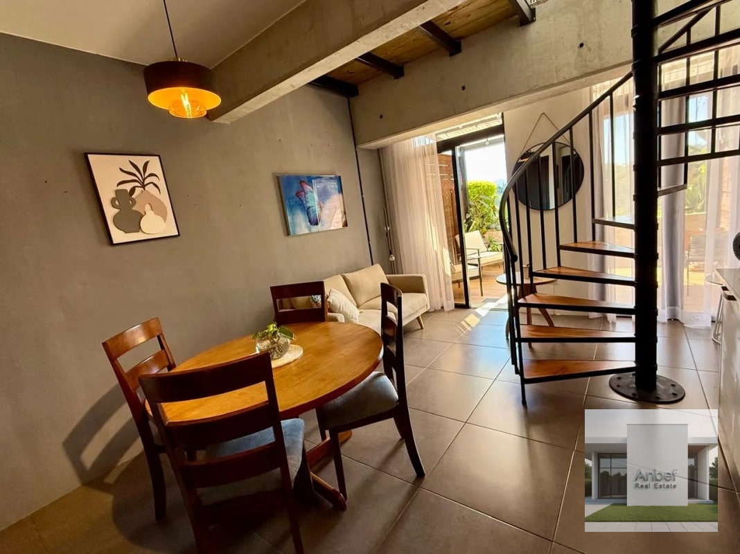 Apartamento Amueblado tipo Loft Un Dormitorio Zona 10 - 1