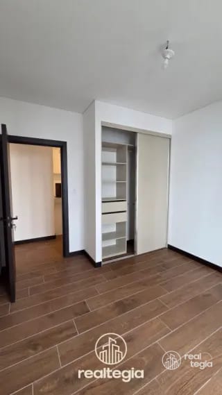 APARTAMENTO EN LIRIOS  DE CAYALÁ — Apartamento en Venta en Zona 16, Guatemala, Ciudad — miniatura 6 de 9