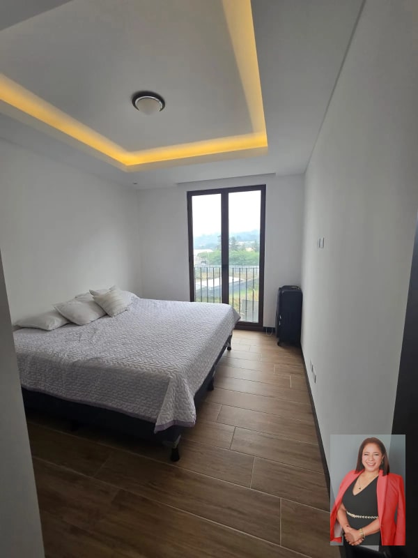 Apartamento en renta y venta Lirios 3 de Cayala - 3